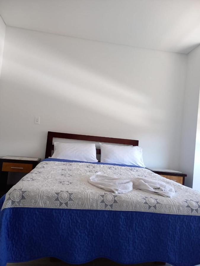 Hotel Prestigio Jc Sogamoso Exteriör bild